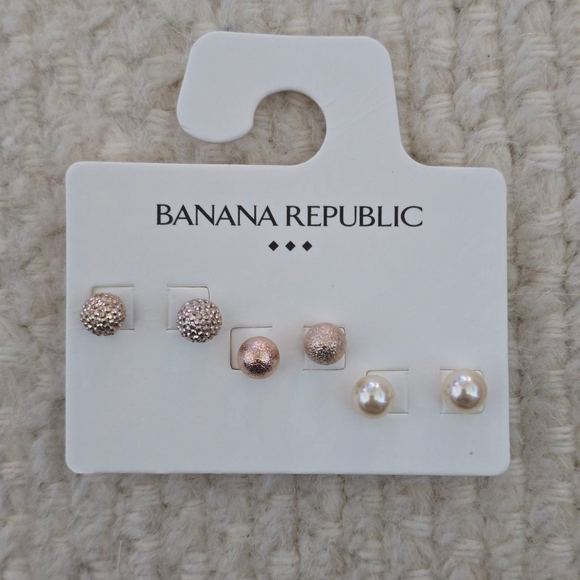 Banana Republic Jewelry - Women's Banana Republic One Size Rose Gold & Cream Stud Earrings Set